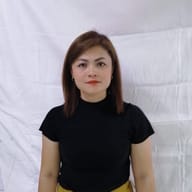 Lucia , Filipino nanny, in Dubai