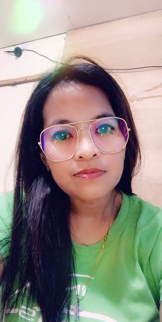 Apple, Filipino elder-care worker, in Madinah