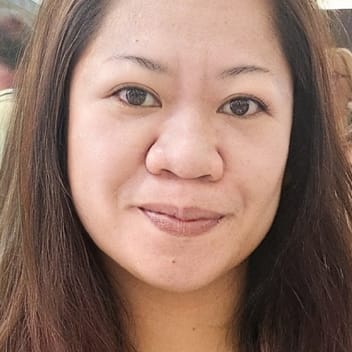 Roslyn , Filipino nanny, in Dubai