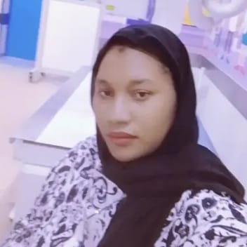 Shafaatu , Nigerian elder-care worker, in Riyadh