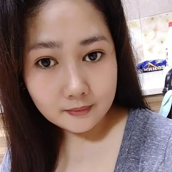 Dina, Filipino elder-care worker, in Dubai