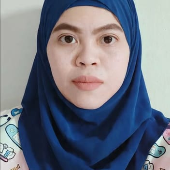 EMELUO , Filipino nanny, in Riyadh