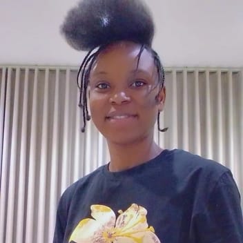 Beverlyne, Kenyan nanny, in Riyadh