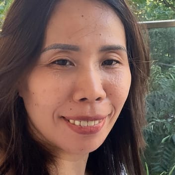 Riza, Filipino nanny, in Dubai