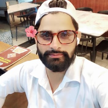Rashid, Indian driver, in Riyadh