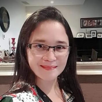 Rosalinda, Filipino nanny, in Dubai