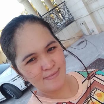 Jenalisa , Filipino nanny, in Dubai