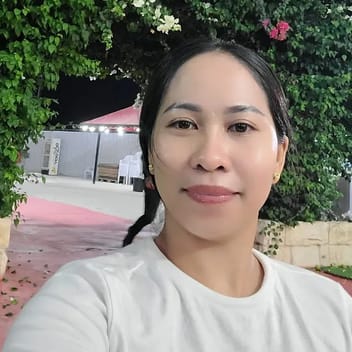 Marilyn , Filipino elder-care worker, in Dubai
