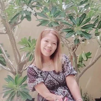 Emelyn, Filipino nanny, in Dubai