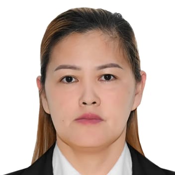 Margie , Filipino nanny, in Dubai