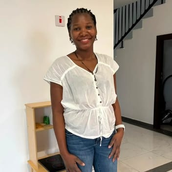 JACKLINE, Ugandan nanny, in Dubai