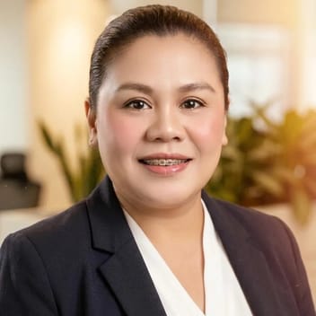 Diana Mae , Filipino nanny, in Riyadh