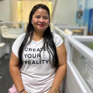 Vivian, Filipino maid, in Dubai