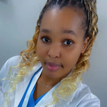 Lydiah, Kenyan nanny, in Riyadh