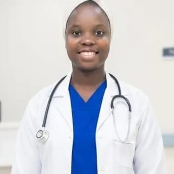 Patience , Kenyan elder-care worker, in Riyadh