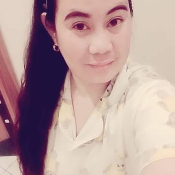 Emelyn , Filipino maid, in Saudi Arabia