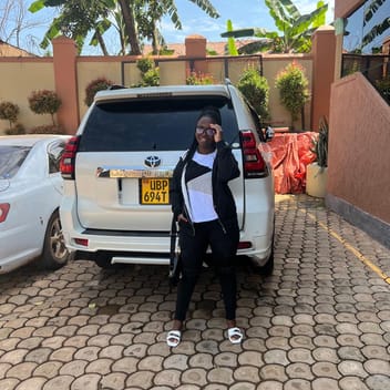 Kahunde, Ugandan nanny, in Abu Dhabi