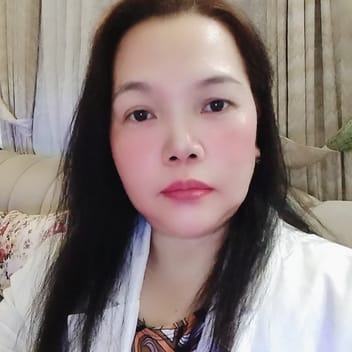Girliza, Filipino nanny, in Jeddah