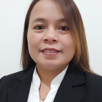 Erlinda , Filipino nanny, in Abu Dhabi