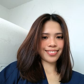 Jennyrose , Filipino nanny, in Abu Dhabi