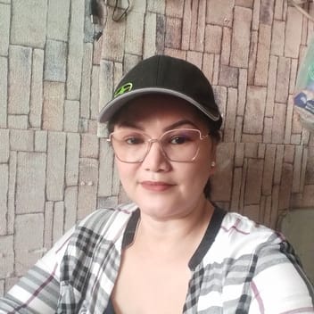 Sheryll, Filipino maid, in Dubai