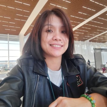 Gracey, Filipino maid, in Abu Dhabi