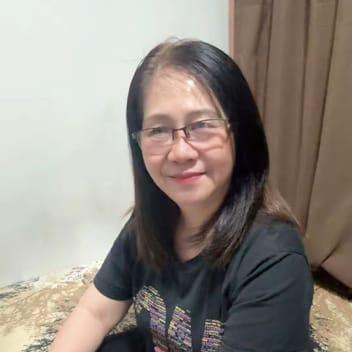 Violeta, Filipino nanny, in the UAE