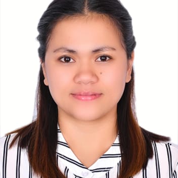 Analiza , Filipino nanny, in Dubai