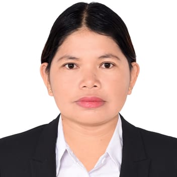 Sol, Filipino maid, in Dubai