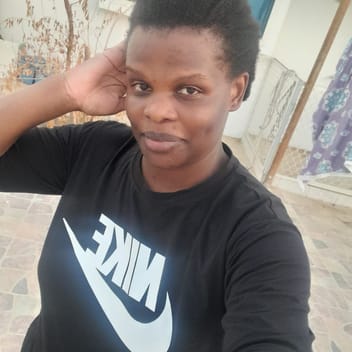 EVELYNE , Ugandan nanny, in Dubai