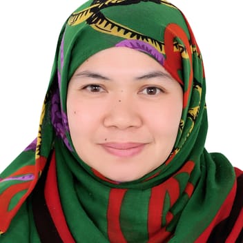 Norhaya, Filipino maid, in Dubai
