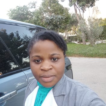 Pretty, Cameroonian nanny, in Dubai