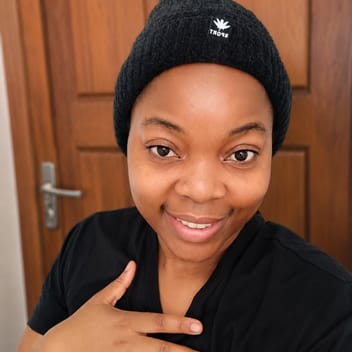 Gloria , Kenyan nanny, in Riyadh