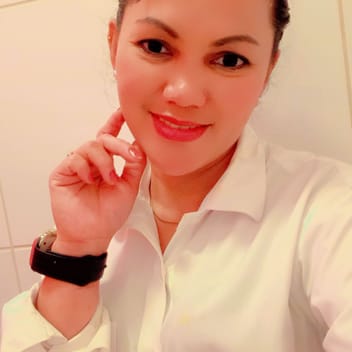 Jacqueline, Filipino nanny, in the UAE