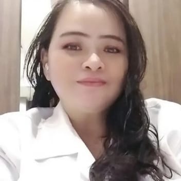 Jernalyn, Filipino elder-care worker, in Riyadh