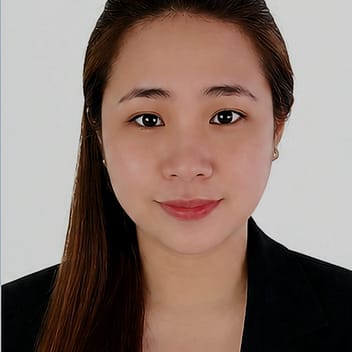 MARIKRIS, Filipino nanny, in Qatar