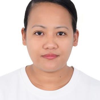 Rudylyn, Filipino maid, in Dubai