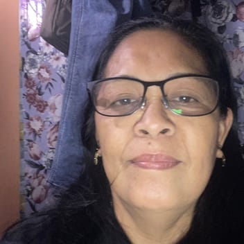 Myrna, Filipino nanny, in Dubai