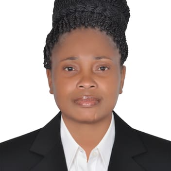 Jacqueline , Zimbabwean nanny, in Dubai