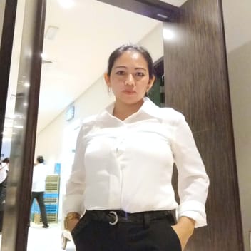 Girlie, Filipino nanny, in the UAE