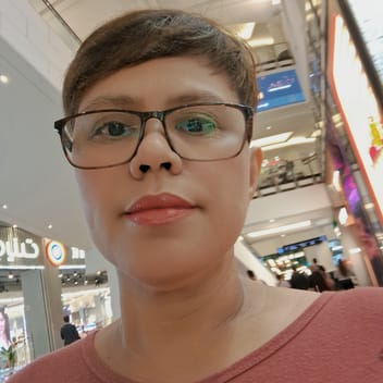Enlavel, Filipino maid, in Dubai