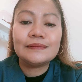 Jenie, Filipino maid, in Saudi Arabia
