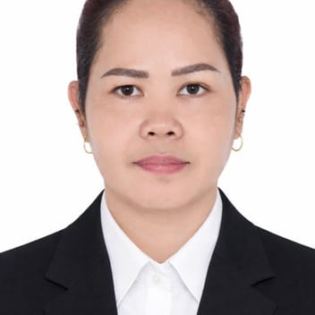 Joan, Filipino maid, in Dubai