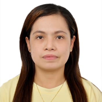 Mengelen, Filipino nanny, in Dubai