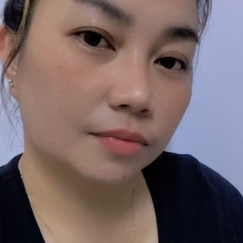 Rodelene, Filipino driver, in Dubai