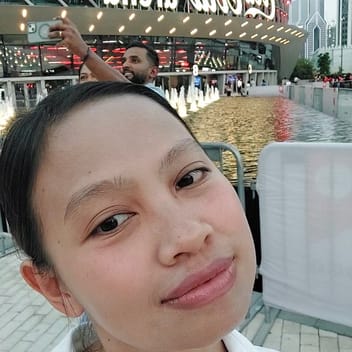 Arceli , Filipino nanny, in Dubai