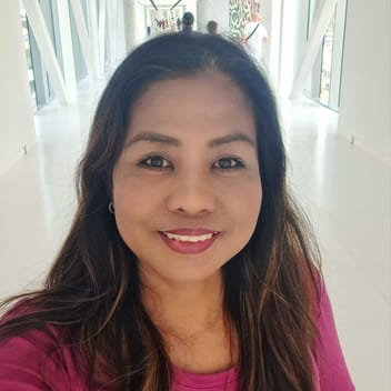 Marianne, Filipino nanny, in Dubai