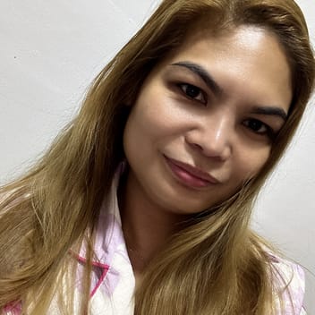 Reza Rose, Filipino nanny, in Dubai