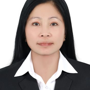 Rosalie, Filipino nanny, in Sharjah