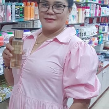 Evelyn, Filipino nanny, in Dubai